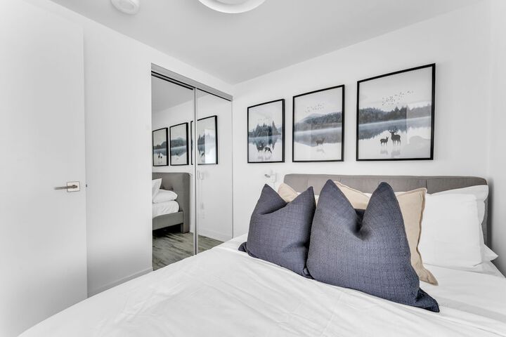 Room 8 of 52