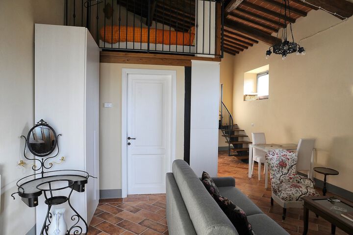 Room 35 of 68