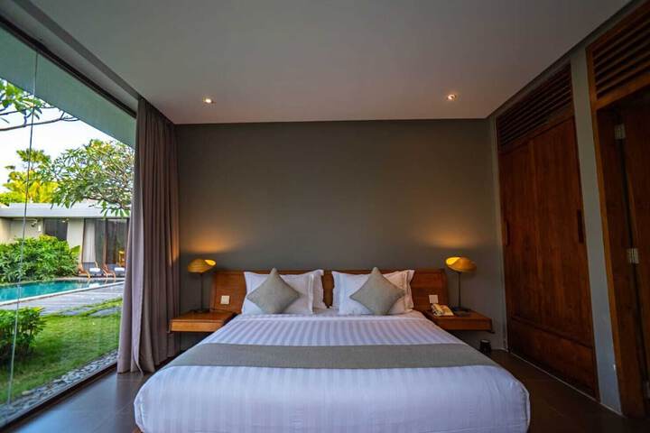 Room 26 of 85