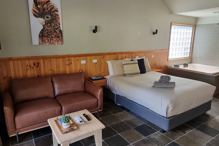 Room 3 of 31