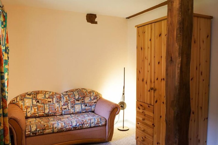 Room 29 of 35