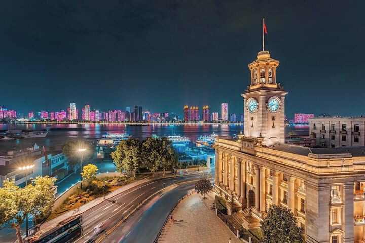 Exterior of Grand Madison Wuhan Hankou on the Bund