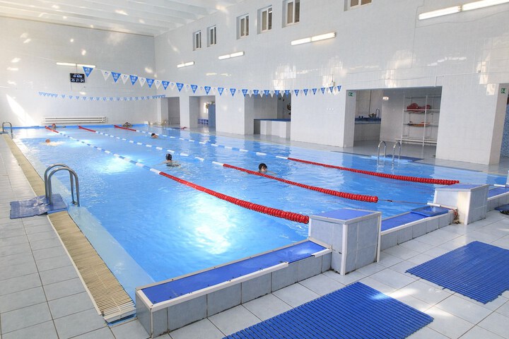 Pool 33 of 58