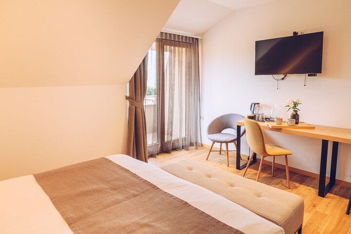 Room 19 of 71