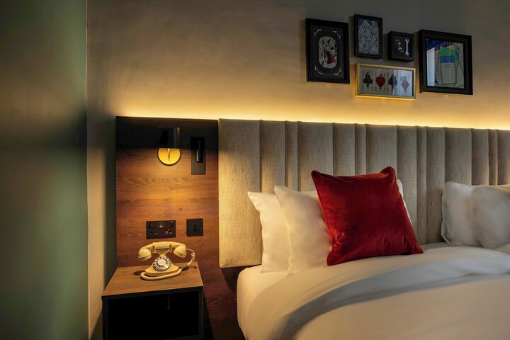 Room 22 of 109