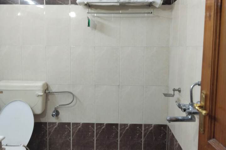 Room 31 of 43