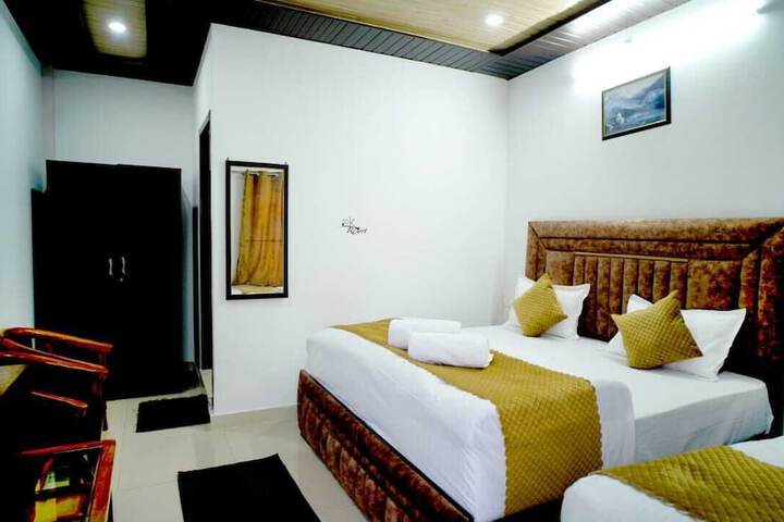 Room 5 of 29