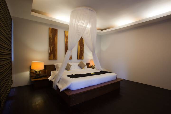 Room 16 of 95