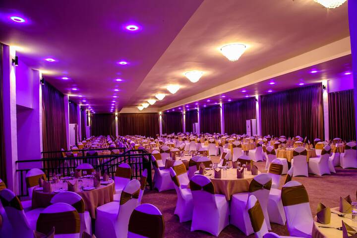 Ballroom/Hall 6 of 8
