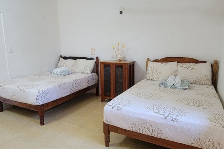 Room 5 of 28