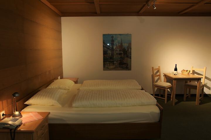 Room 31 of 61