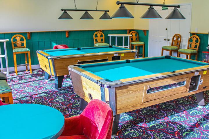 Game room