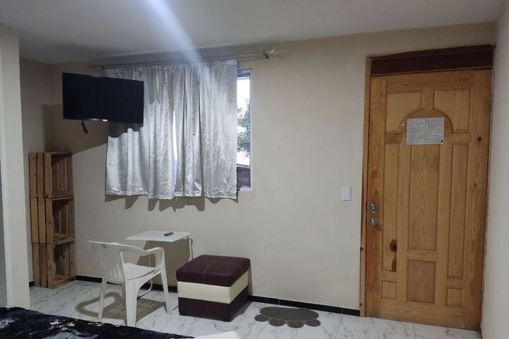 Room 27 of 47