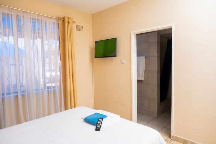 Room 8 of 21