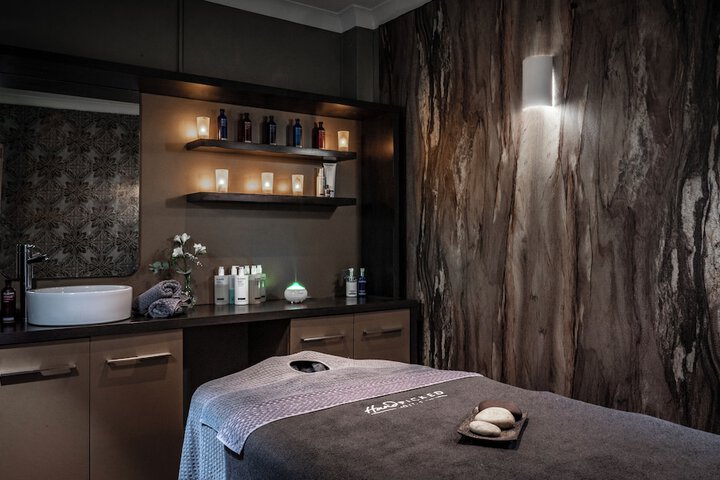 Massage Photo