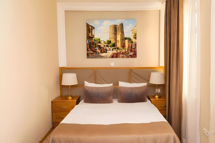 Room 4 of 24