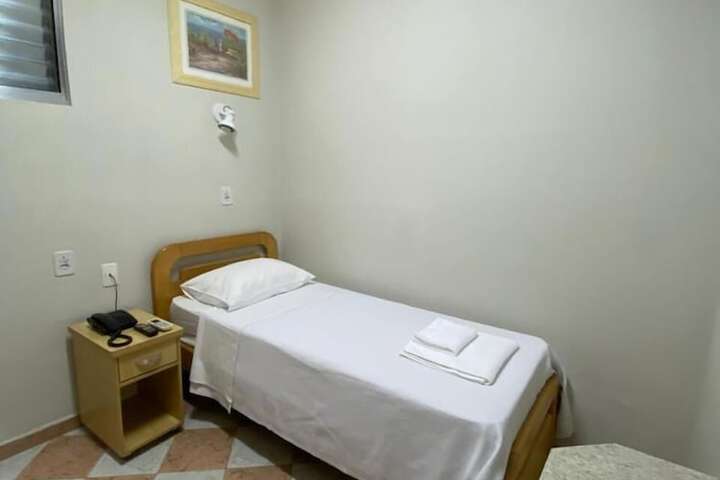 Room 9 of 32
