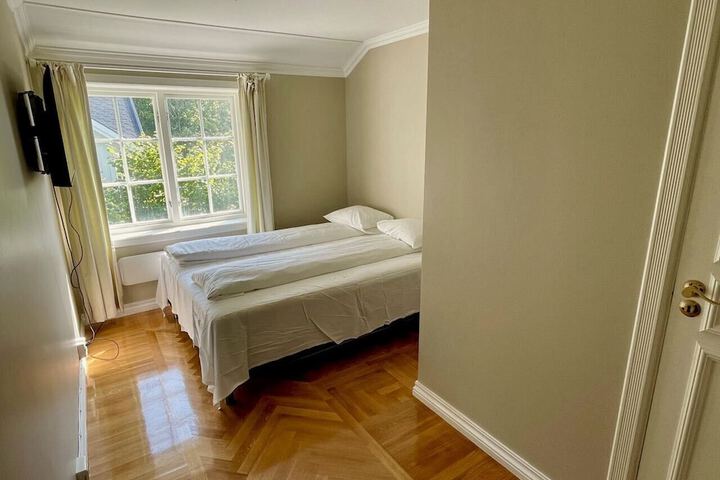 Room 37 of 135