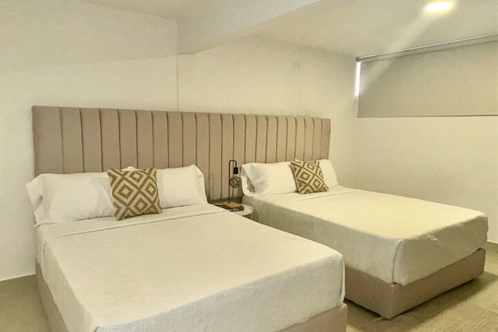 Room 11 of 29