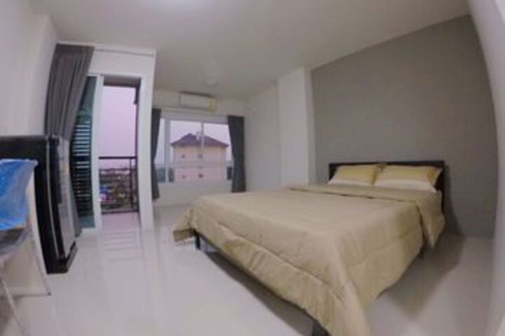 Room 7 of 20