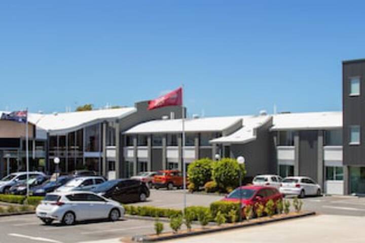 Hotel 65 of 66