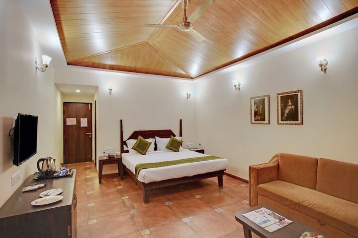 Room 6 of 29