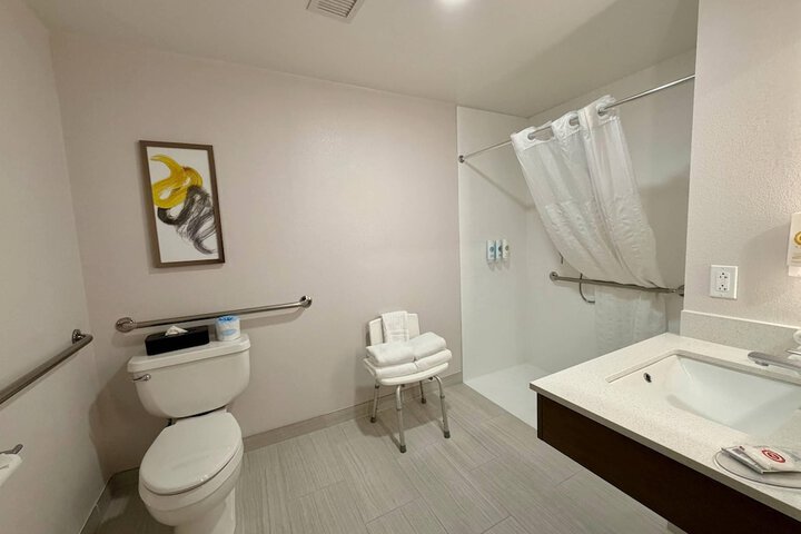 Room 43 of 92