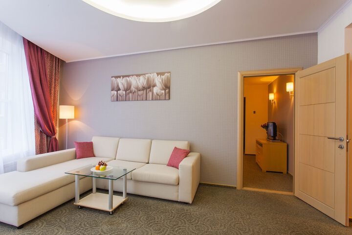 Room 21 of 67