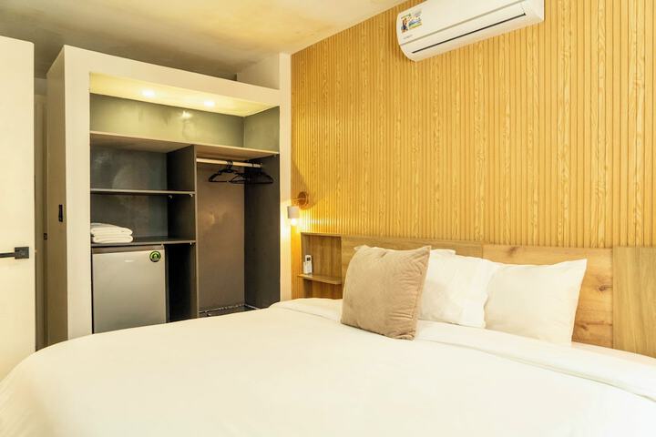 Room 10 of 46