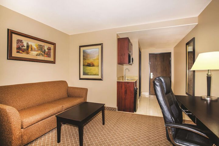 Room 7 of 34