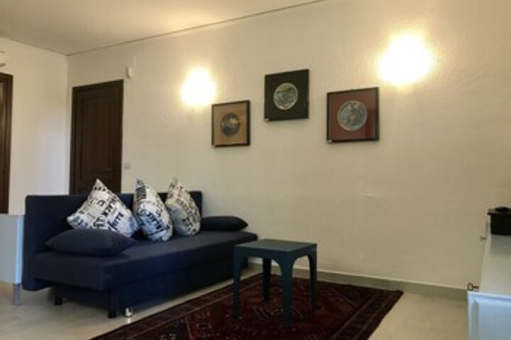 Room 28 of 46