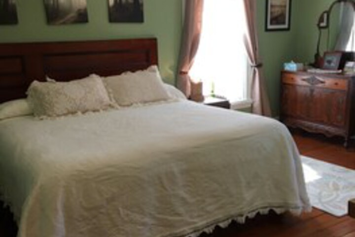 Room 40 of 42