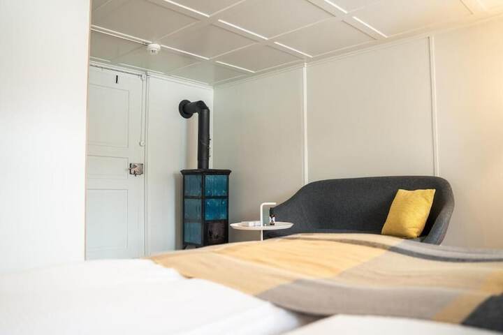 Room 14 of 53