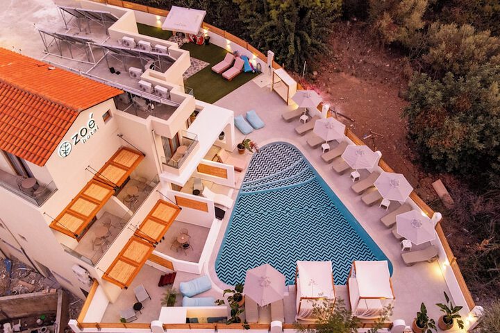 Pool 76 of 182