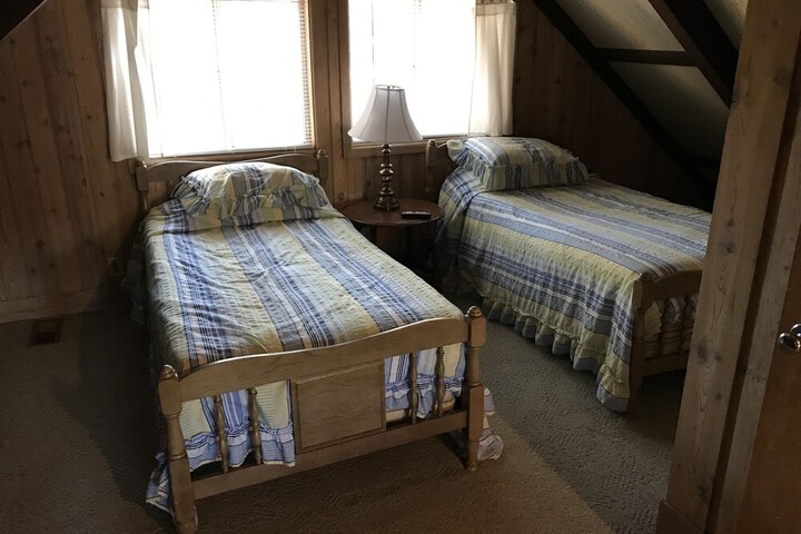Room 48 of 400