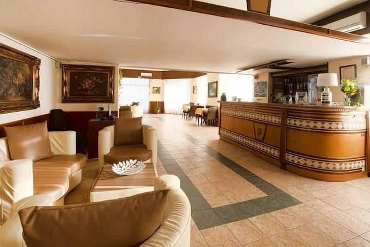 Hotel Scacciapensieri