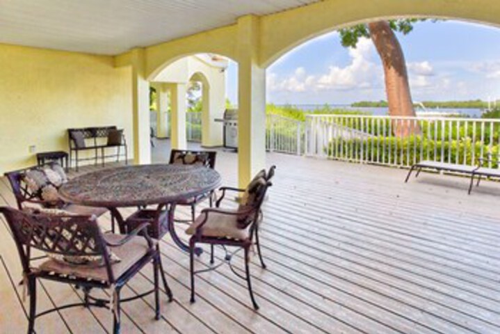 Terrace/Patio 25 of 43