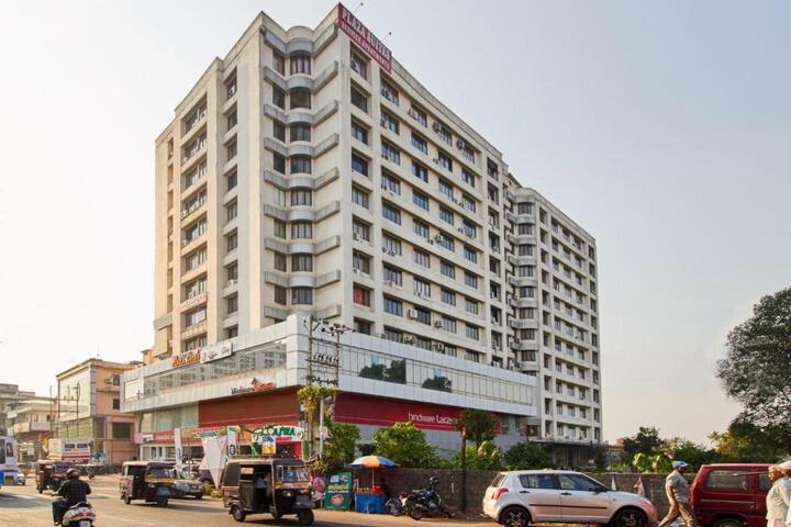 Plaza Suites Apartments