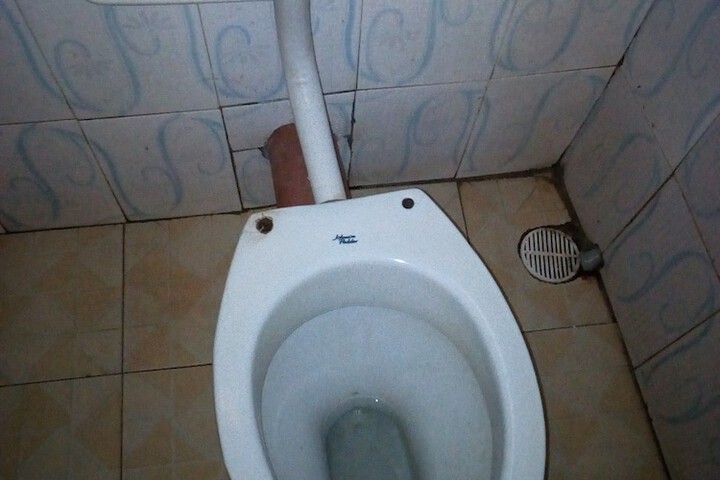 Room 8 of 18