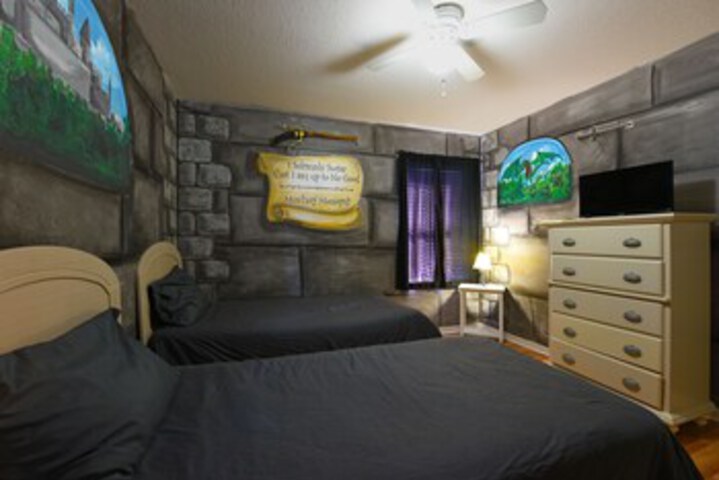 Room 64 of 83