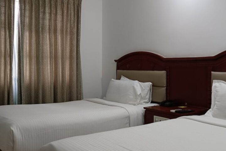 Room 27 of 70