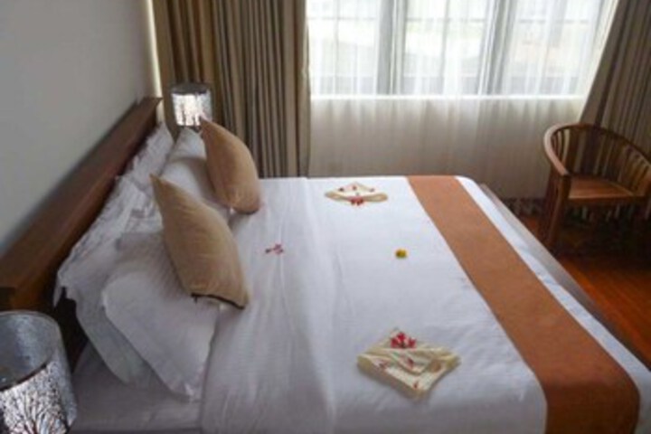 Room 12 of 21
