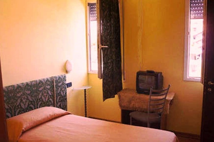 Room 7 of 22