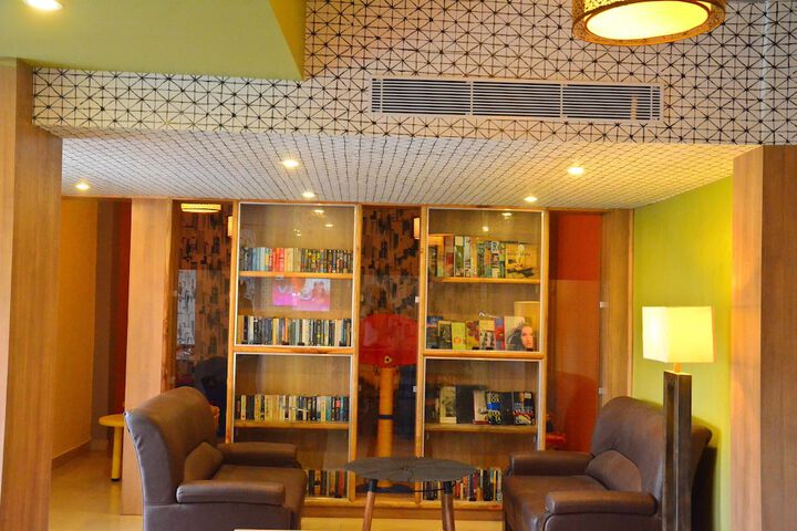 Room 14 of 30