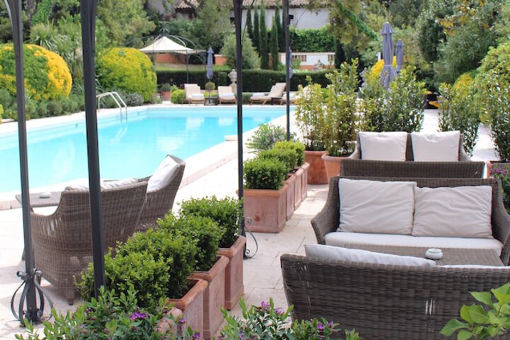 Pool 53 of 94