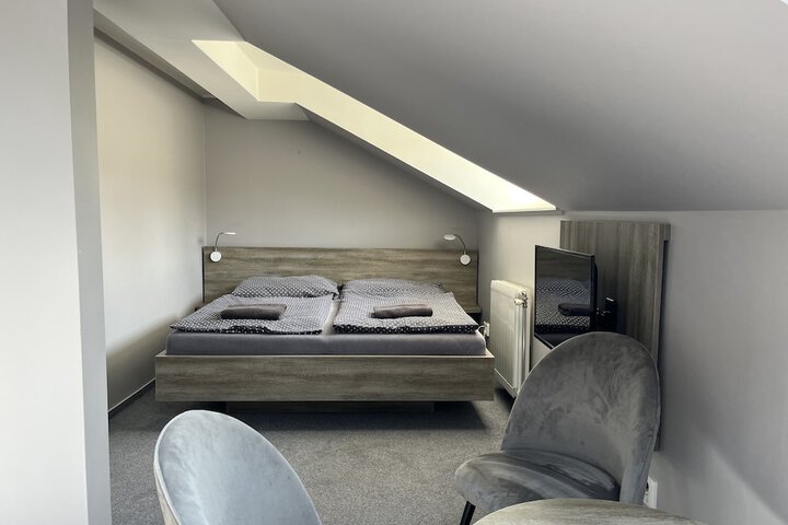 Room 22 of 35