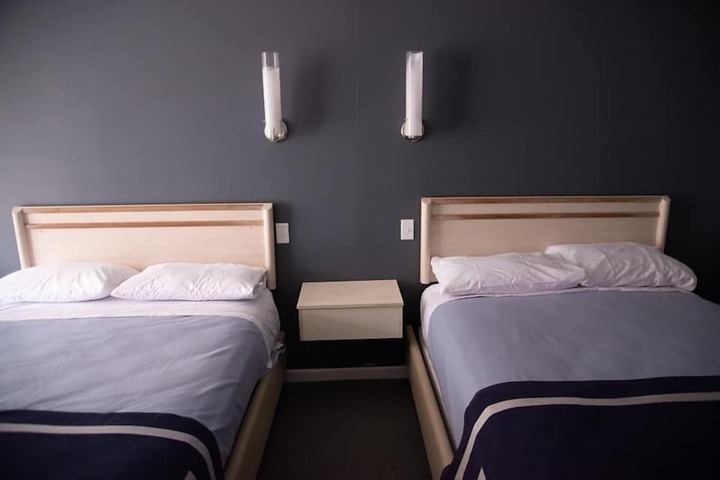 Room 4 of 15
