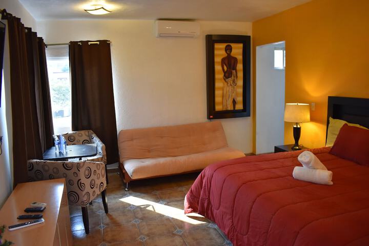 Room 4 of 26