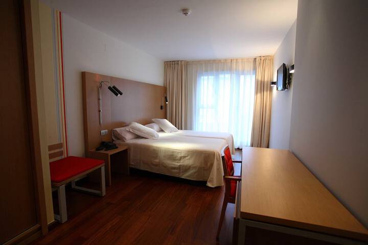 Room 14 of 40