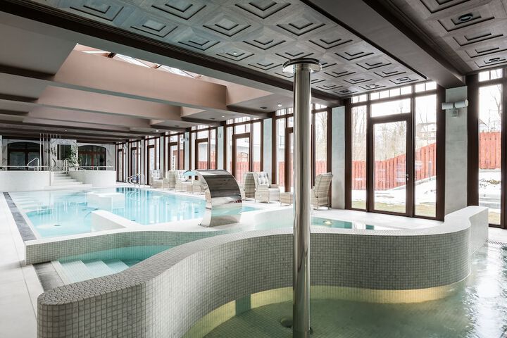 Pool 23 of 49